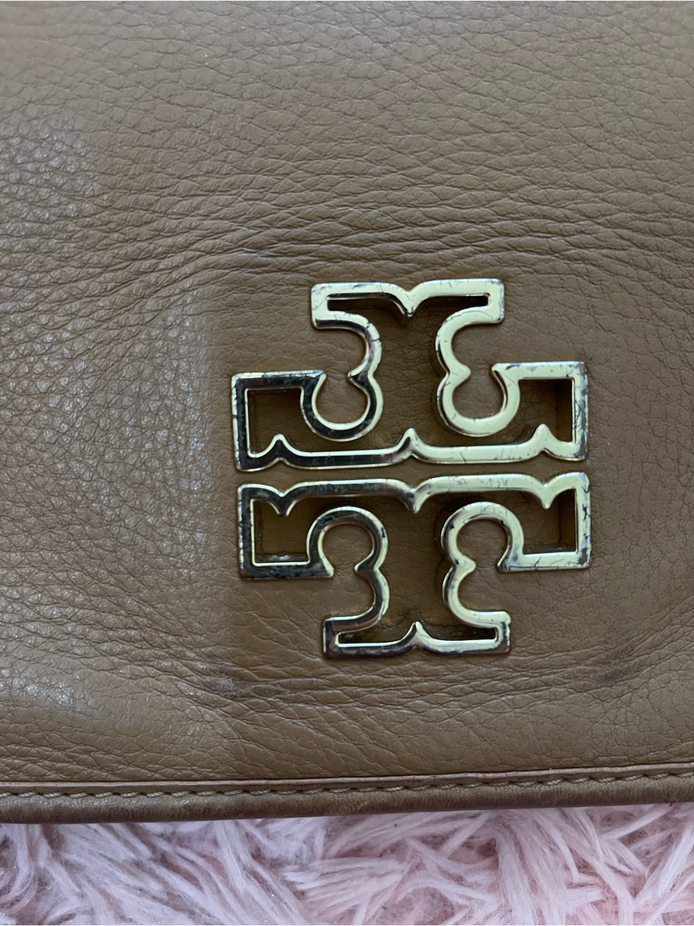 Tory Burch Britten Combo Crossbody Bag Tan Pebbled Leather Gold Logo Flap Bag - Picture 2 of 9